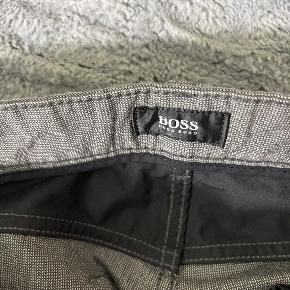 Hugo Boss measurements waist